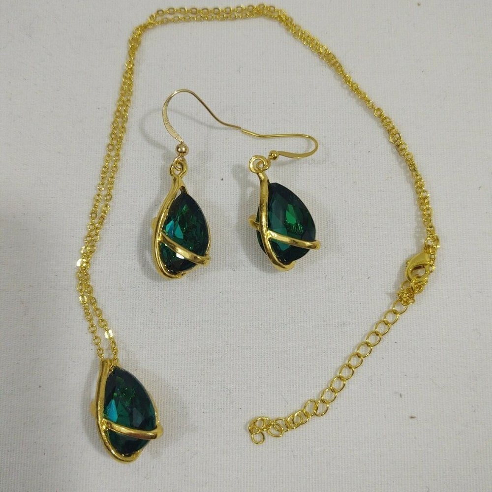 Emerald Simulated Crystal Gold Filled 18" Chain